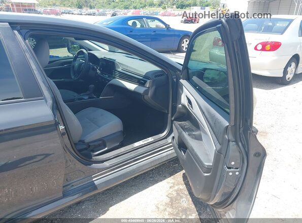 4T1DAACK6TU233729 2026 TOYOTA CAMRY Gray წინა სალონის ხედი