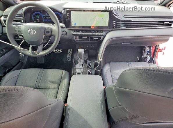 4T1DAACK6TU257772 2026 TOYOTA CAMRY Красный Вид панели приборов