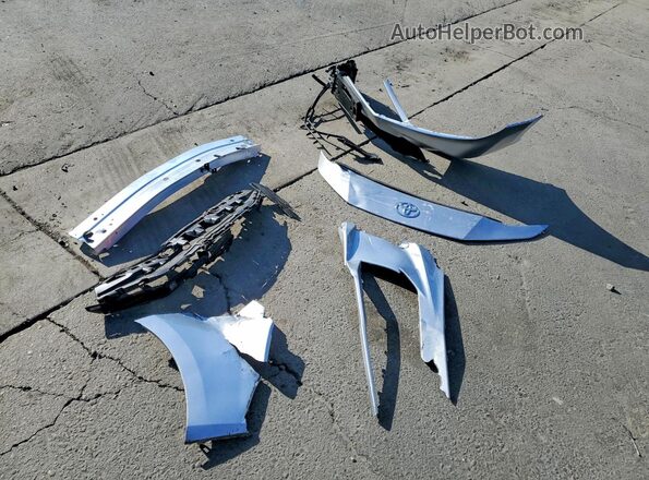 4T1DAACK6TU697555 2026 TOYOTA CAMRY Silver Vista del compartimento del motor