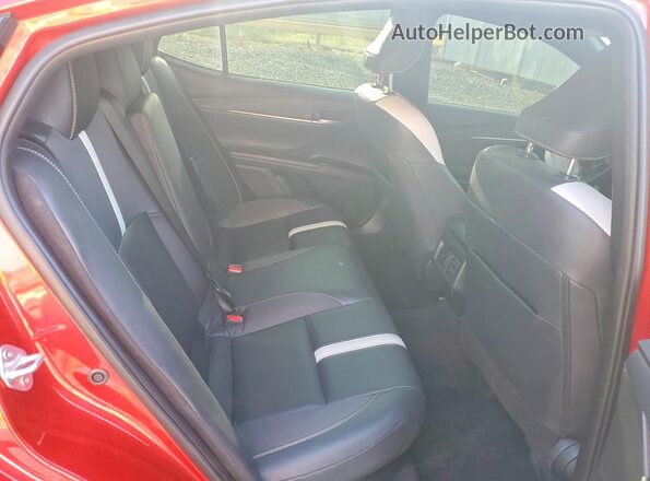 4T1DAACK7SU052962 2025 TOYOTA CAMRY Red Vista de los asientos traseros