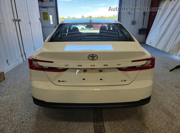 4T1DAACK7SU524254 2025 TOYOTA CAMRY White Вид ззаду
