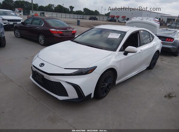 4T1DAACK7SU535416 2025 TOYOTA CAMRY White წინა მარცხენა ხედი სამი მეოთხედიდან
