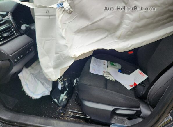 4T1DAACK7TU220875 2026 TOYOTA CAMRY Gray Widok wnętrza z przodu