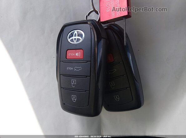 4T1DAACK7TU278484 2026 TOYOTA CAMRY Silver წინა პანელის ხედი