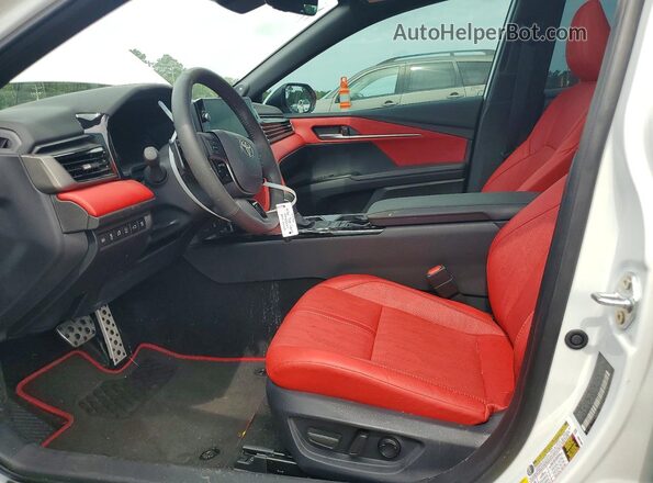 4T1DAACK7TU675645 2026 TOYOTA CAMRY White Вид салону спереду
