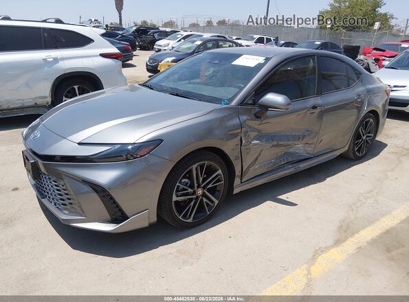 4T1DAACK7TU683616 2026 TOYOTA CAMRY Gray Vista tres cuartos delantera izquierda