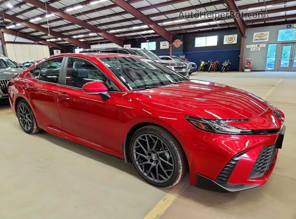 4T1DAACK8SU002913 2025 TOYOTA CAMRY Красный Передняя правая четверть