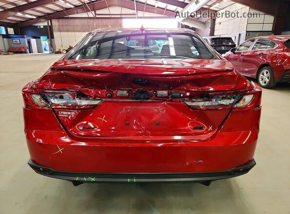 4T1DAACK8SU002913 2025 TOYOTA CAMRY Красный Вид сзади