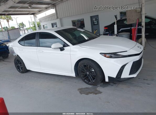 4T1DAACK8SU115812 2025 TOYOTA CAMRY Белый Вид задней части салона