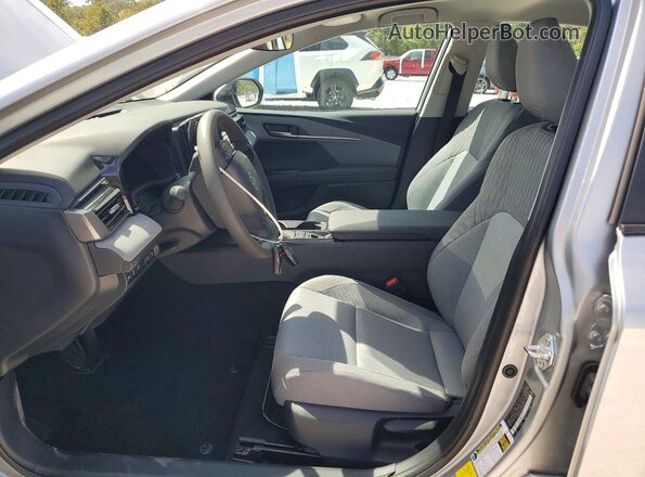 4T1DAACK8SU129824 2025 TOYOTA CAMRY Silver 