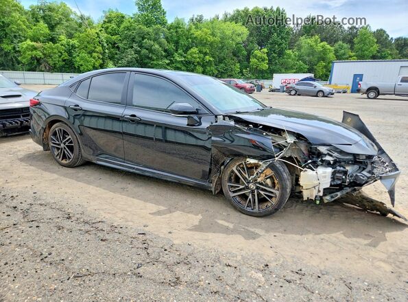 4T1DAACK8SU501307 2025 TOYOTA CAMRY Черный Передняя правая четверть