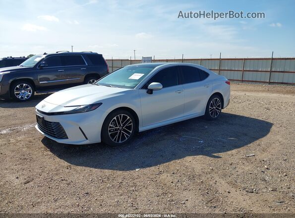 4T1DAACK8SU527745 2025 TOYOTA CAMRY Белый Передняя левая четверть