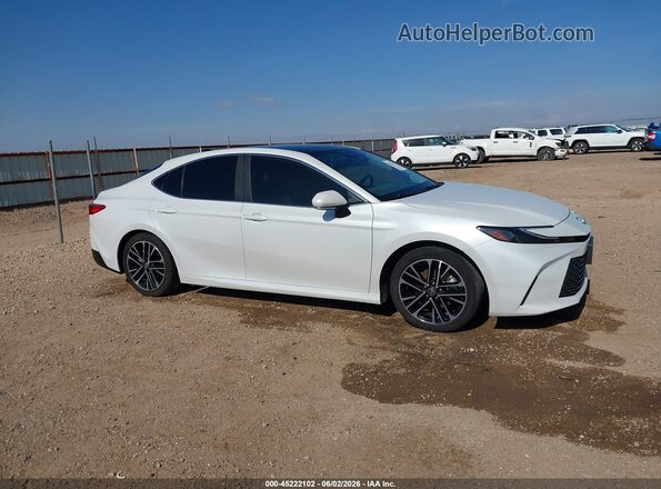 4T1DAACK8SU527745 2025 TOYOTA CAMRY Белый Вид задней части салона