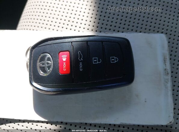 4T1DAACK8SU527745 2025 TOYOTA CAMRY Белый Вид панели приборов