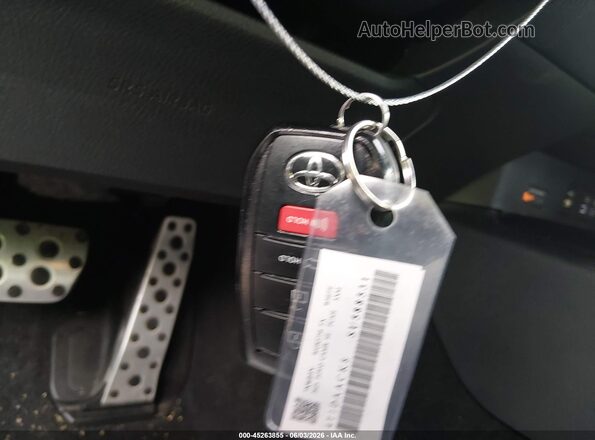 4T1DAACK8SU588531 2025 TOYOTA CAMRY White Widok deski rozdzielczej