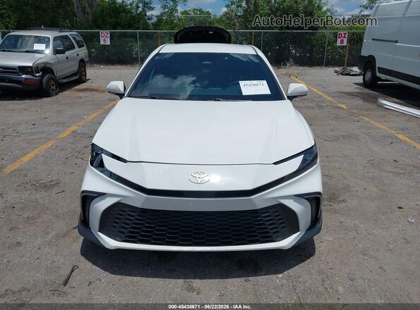 4T1DAACK8TU242321 2026 TOYOTA CAMRY White Սալոնի հետևի տեսք