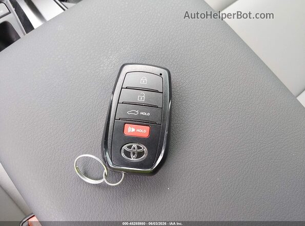 4T1DAACK8TU288277 2026 TOYOTA CAMRY Red Widok deski rozdzielczej