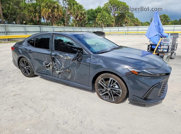4T1DAACK8TU700732 2026 TOYOTA CAMRY Gray Przód prawy