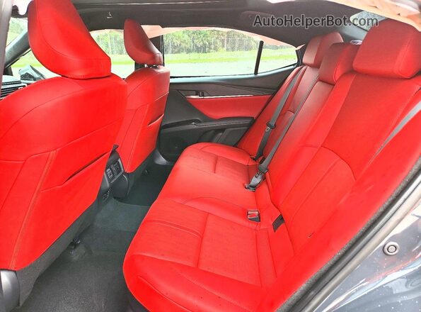 4T1DAACK8TU700732 2026 TOYOTA CAMRY Gray Widok tylnych siedzeń