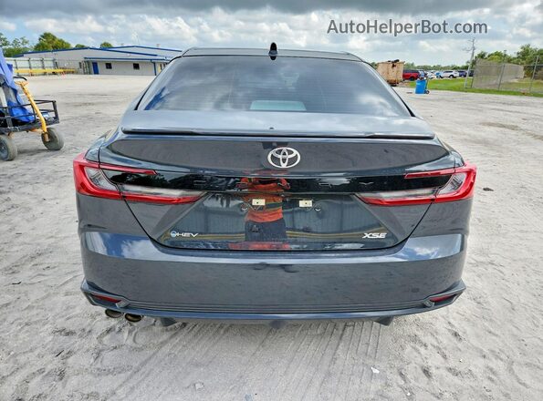 4T1DAACK8TU700732 2026 TOYOTA CAMRY Gray Widok z tyłu