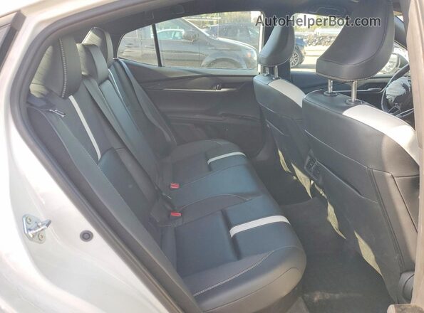 4T1DAACK9SU074817 2025 TOYOTA CAMRY White Հետևի նստատեղերի տեսք