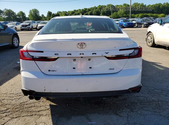 4T1DAACK9SU122199 2025 TOYOTA CAMRY White Widok z tyłu