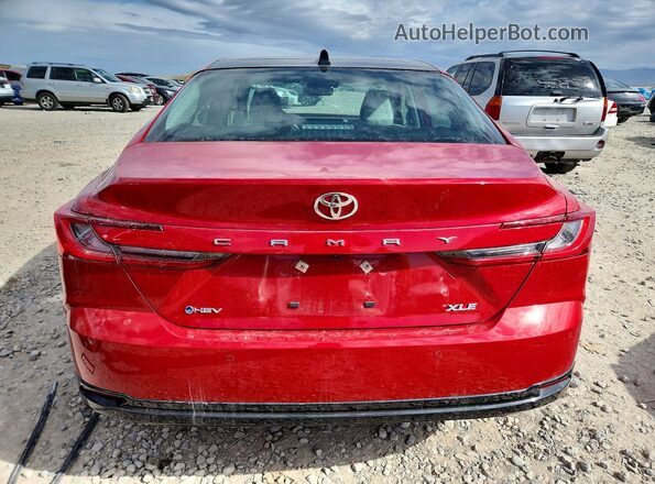 4T1DAACK9SU127192 2025 TOYOTA CAMRY Red Widok z tyłu