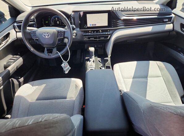 4T1DAACK9SU194424 2025 TOYOTA CAMRY Silver 