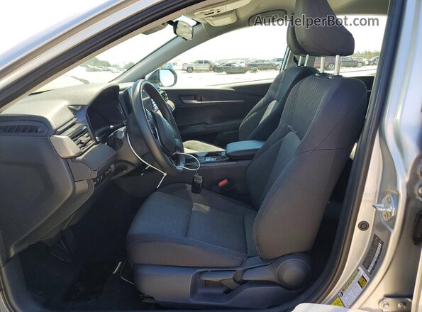 4T1DAACK9SU510842 2025 TOYOTA CAMRY Silver Vista interior delantera