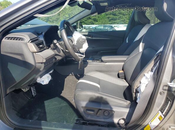 4T1DAACK9SU515197 2025 TOYOTA CAMRY Серебряный 