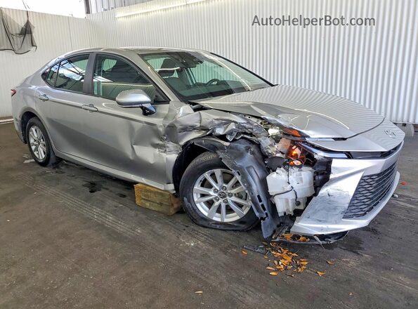 4T1DAACK9SU530072 2025 TOYOTA CAMRY Silver Przód prawy