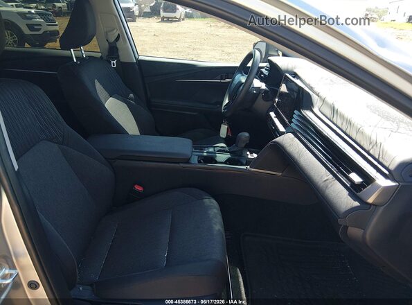 4T1DAACK9SU541248 2025 TOYOTA CAMRY Silver წინა სალონის ხედი