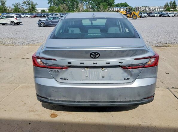 4T1DAACK9SU598811 2025 TOYOTA CAMRY Gray Vista trasera