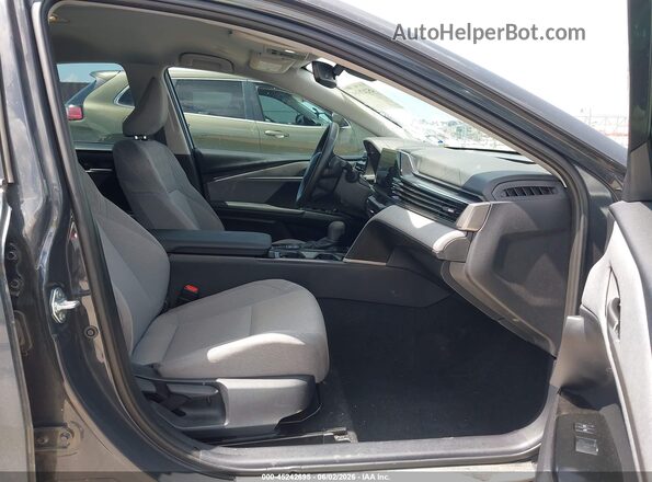 4T1DAACK9SU615798 2025 TOYOTA CAMRY Gray Widok wnętrza z przodu