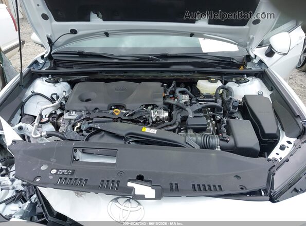 4T1DAACK9TU268667 2026 TOYOTA CAMRY White Հետևի տեսք