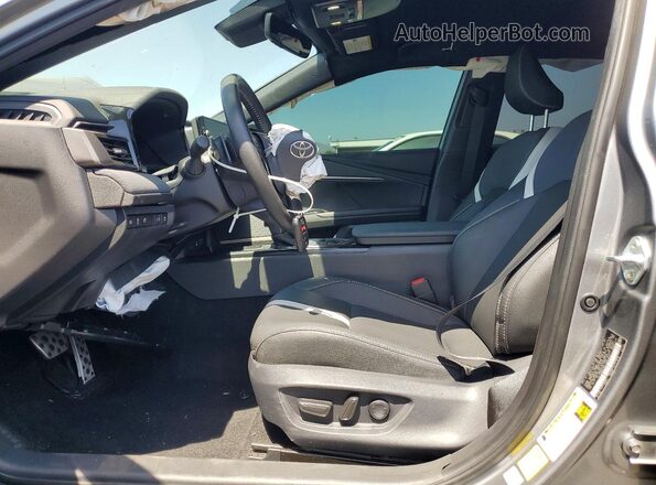 4T1DAACK9TU652917 2026 TOYOTA CAMRY Серебряный Вид салона спереди