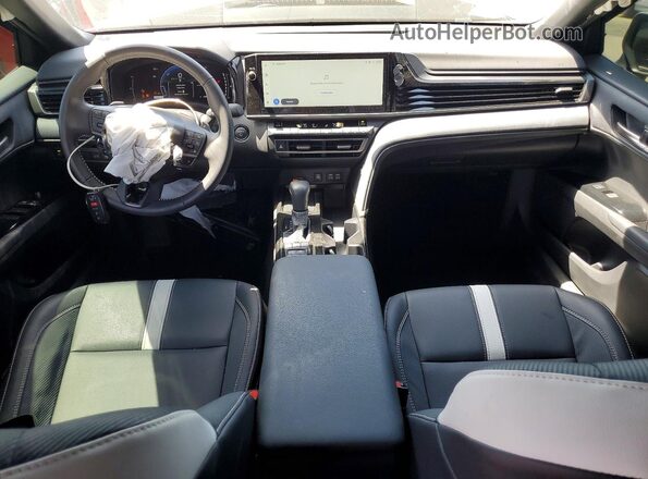 4T1DAACK9TU652917 2026 TOYOTA CAMRY Серебряный Вид панели приборов