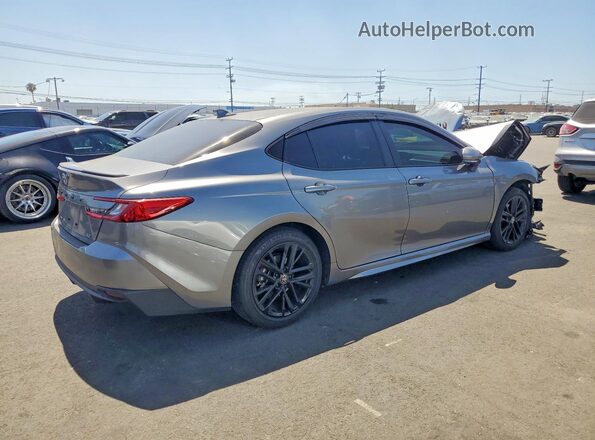 4T1DAACK9TU652917 2026 TOYOTA CAMRY Серебряный Задняя правая четверть