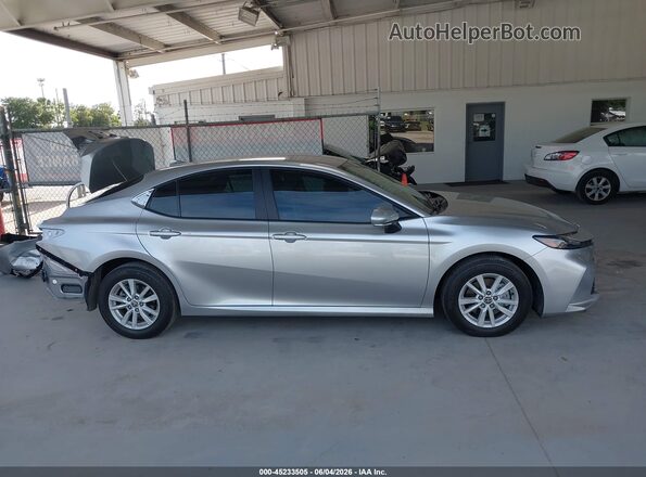 4T1DAACK9TU669734 2026 TOYOTA CAMRY Silver Widok wnętrza 360 stopni