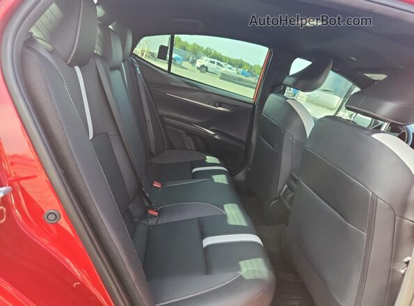 4T1DAACKXSU015162 2025 TOYOTA CAMRY Красный Вид задних сидений