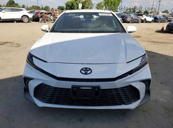 4T1DAACKXSU113320 2025 TOYOTA CAMRY White წინა ხედი