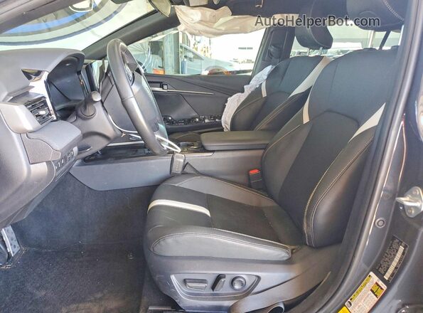 4T1DAACKXSU532168 2025 TOYOTA CAMRY Черный Вид салона спереди