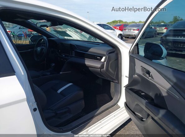4T1DAACKXSU549102 2025 TOYOTA CAMRY White Vista interior delantera