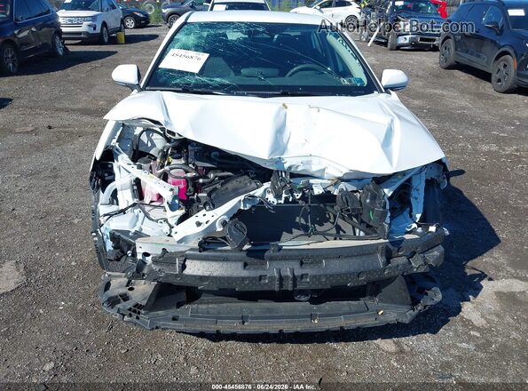 4T1DAACKXSU573514 2025 TOYOTA CAMRY Белый Вид спереди