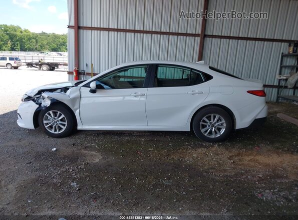 4T1DAACKXTU266930 2026 TOYOTA CAMRY Белый 
