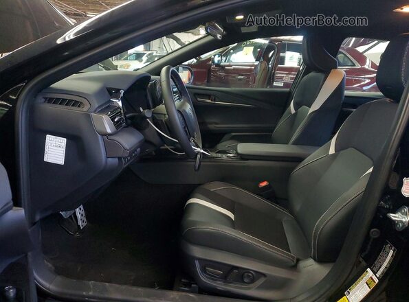 4T1DAACKXTU282321 2026 TOYOTA CAMRY Black Вид салону спереду