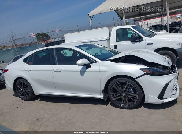 4T1DAACKXTU287499 2026 TOYOTA CAMRY White Vista interior trasera