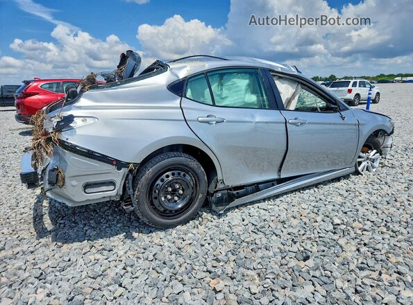 4T1DAACKXTU667782 2026 TOYOTA CAMRY Silver Задня права чверть