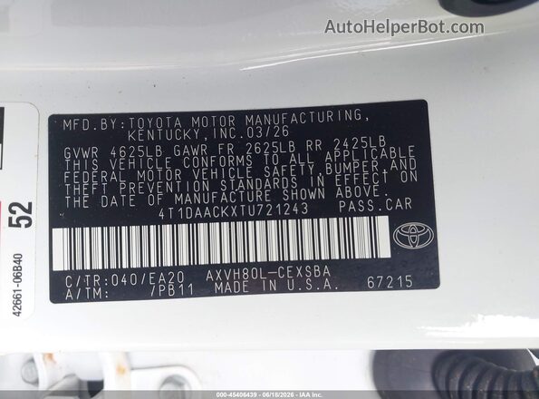 4T1DAACKXTU721243 2026 TOYOTA CAMRY White ძრავის განყოფილების ხედი