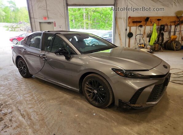 4T1DBADK0SU526455 2025 TOYOTA CAMRY Gray Przód prawy